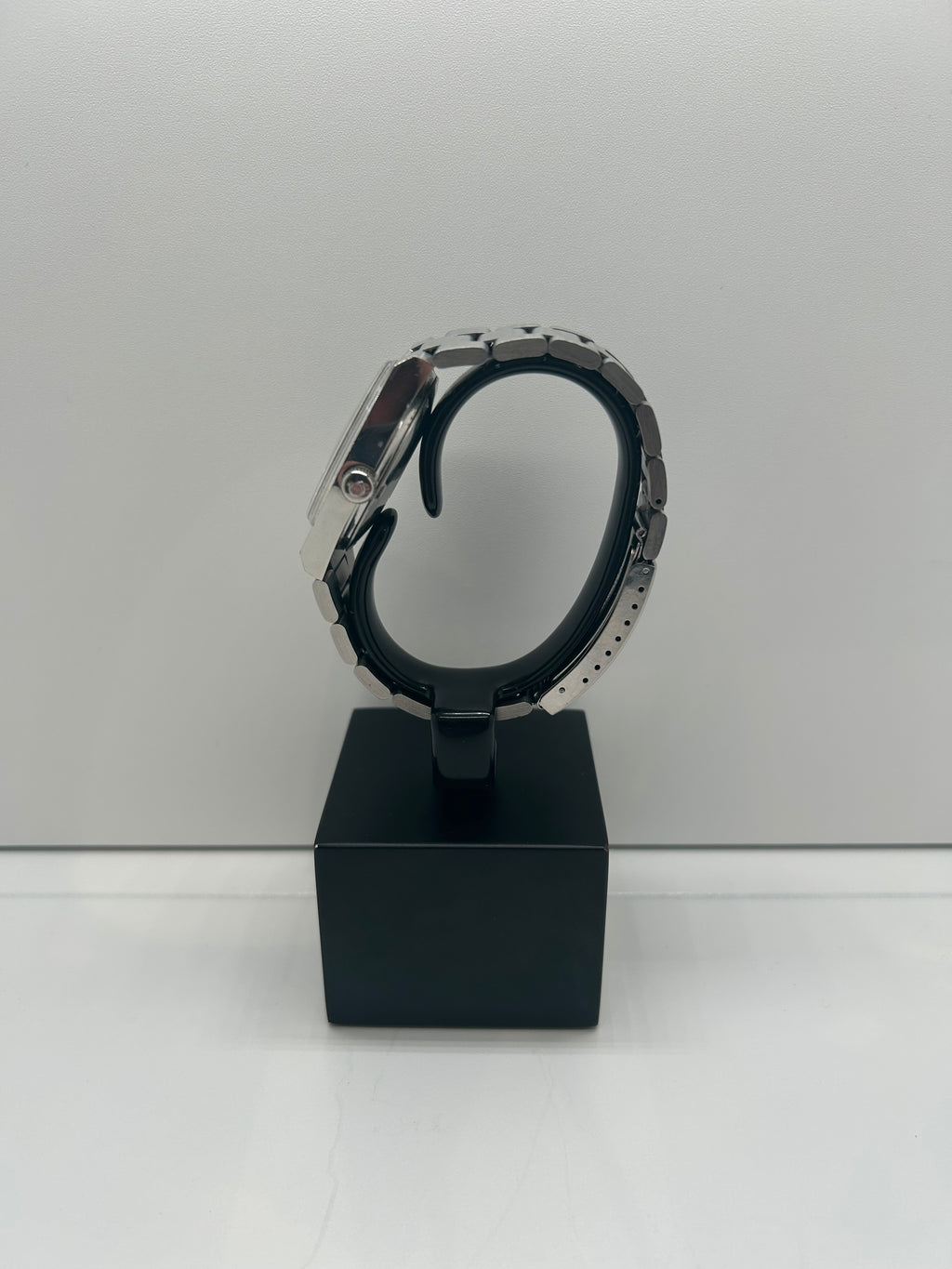 Omega Genève Acier